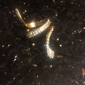 — Gold Diamond Snake Ring 🐍✨